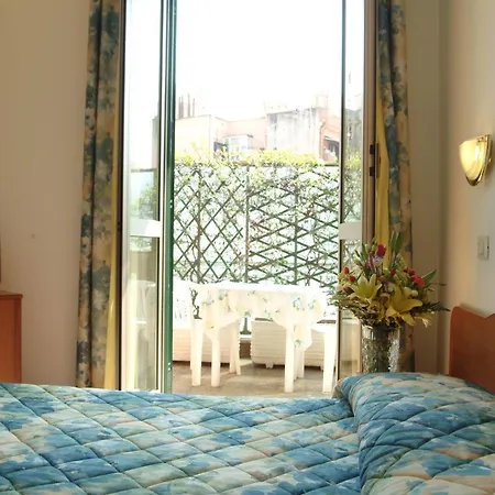 Hotel Tirreno-2