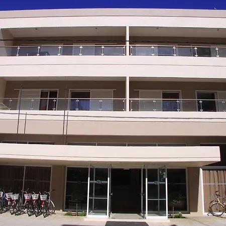 Agela Hotel&Apartments-3