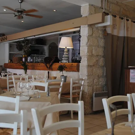 Hôtel Restaurant Le Provençal-2