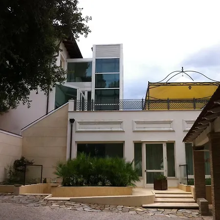 Hotel Villa Alessandra-2