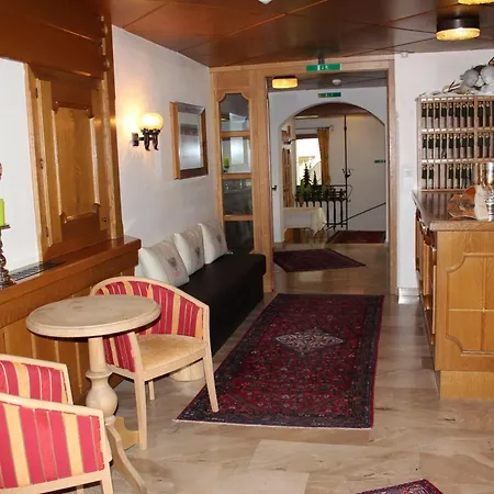 Superior Hotel Persal-3