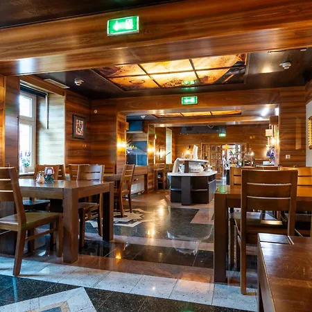 Best Western Hotel Strasser-3