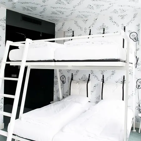 Kaboom Hotel Maastricht-3