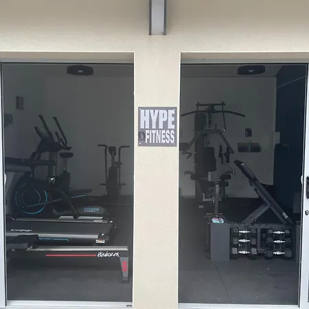 Hype Hotel-2
