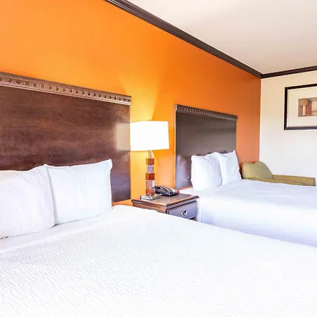 Days Inn By Wyndham Oklahoma City/Moore-3