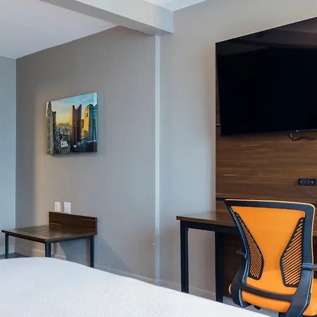 Four Points By Sheraton Columbus-Polaris-3