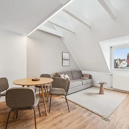 Limehome Basel Town Hall-3