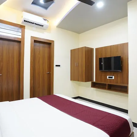 The Castle Stay Inn Udaipur Railway Station-3