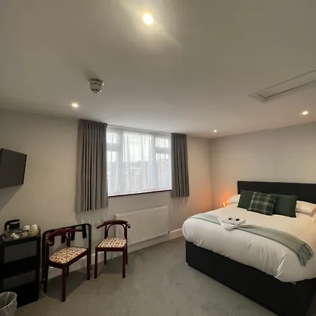 Brynhyfryd Guest House-2