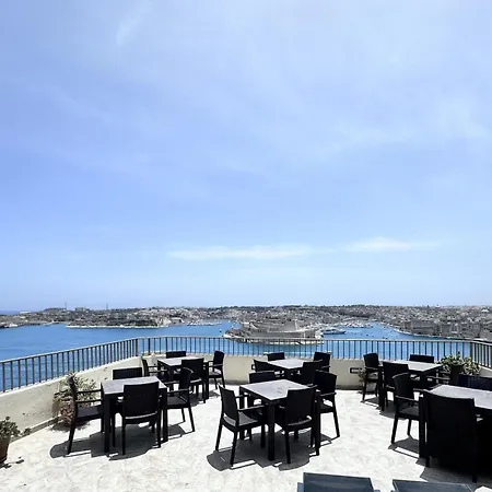 Grand Harbour Hotel-2