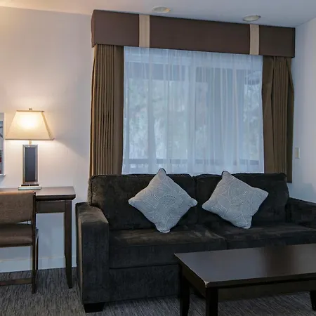 Travelodge By Wyndham Kamloops Mountview-3