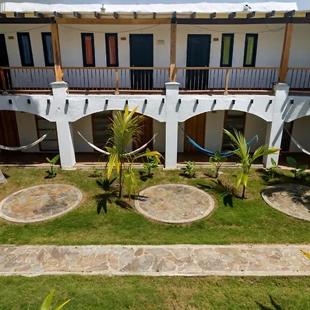 Hotel Sansiraka Suites By Geh Suites-2