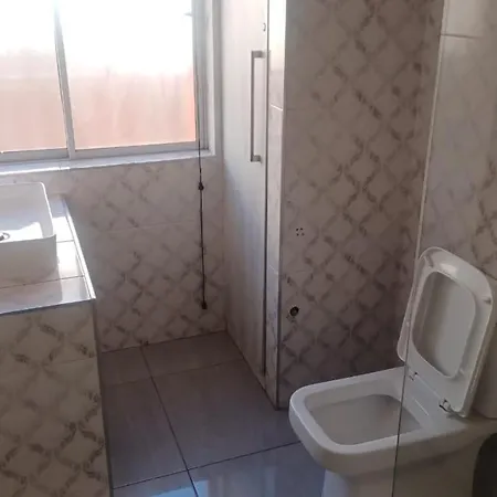De'Moore Guest House-2