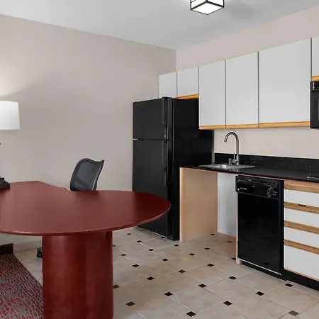 Larkspur Landing Extended Stay Suites Bellevue-3