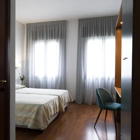 Hotel Vienna-3