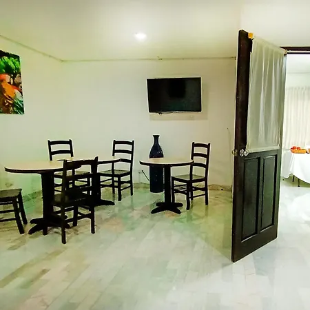 Hotel Imperial Laguna Faranda Cancún-3