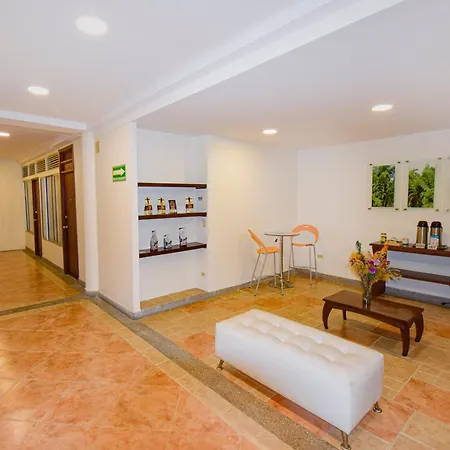 Hotel Mónaco Armenia-3