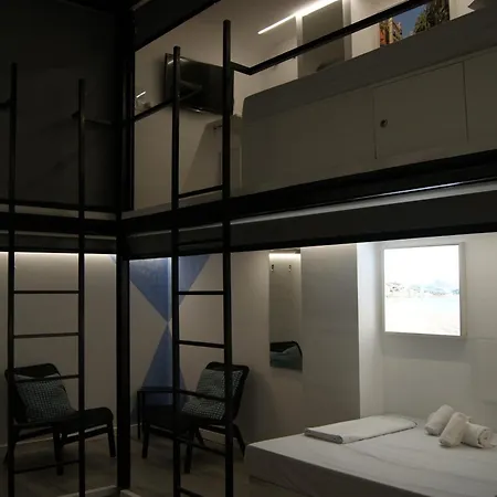 M Pods Malaga-2
