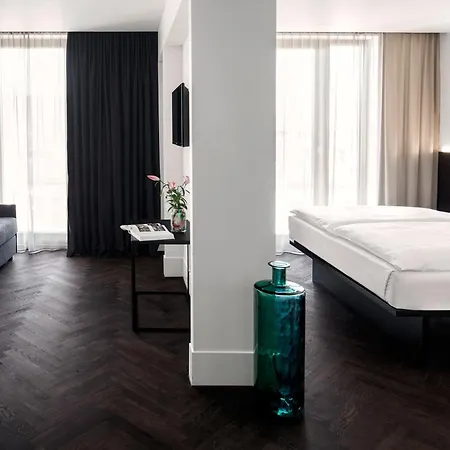 Hotel Amano Grand Central-2