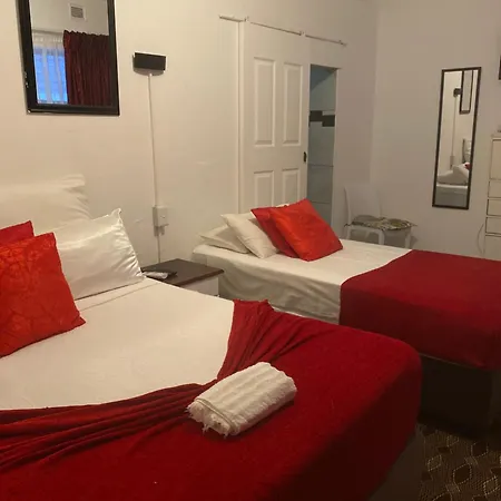 Dwengu Guest House-3