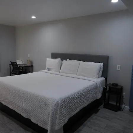 Capri Suites Anaheim-3