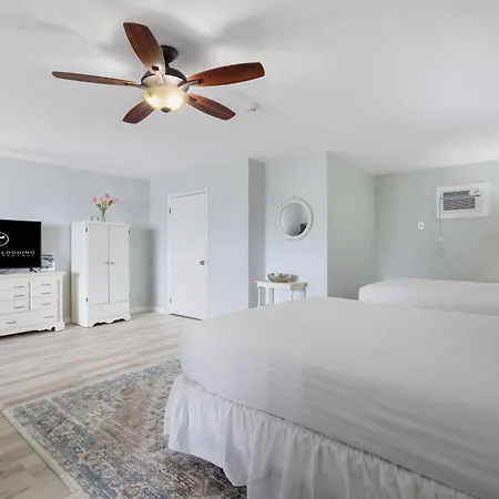 East Shore Lodging-2