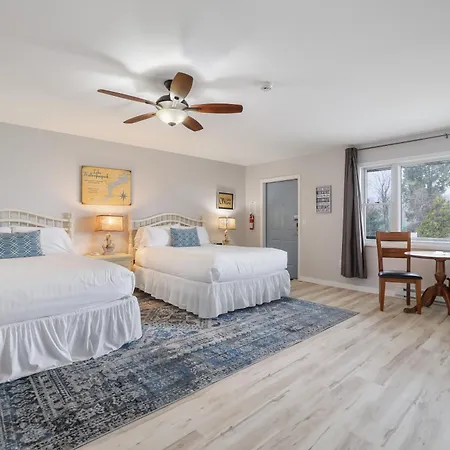 East Shore Lodging-3