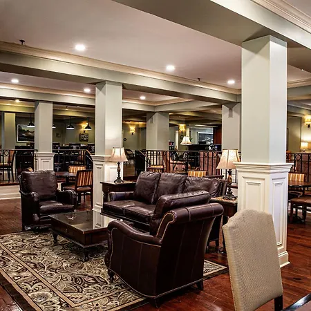 Hampton Inn Charleston-Historic District-2