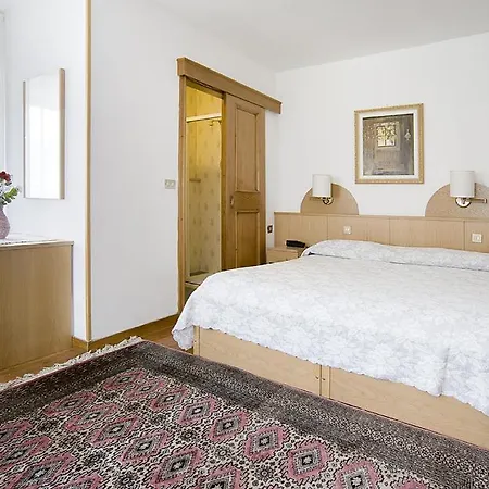 Hotel Erika-3