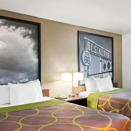 Super 8 By Wyndham Santa Rosa-2