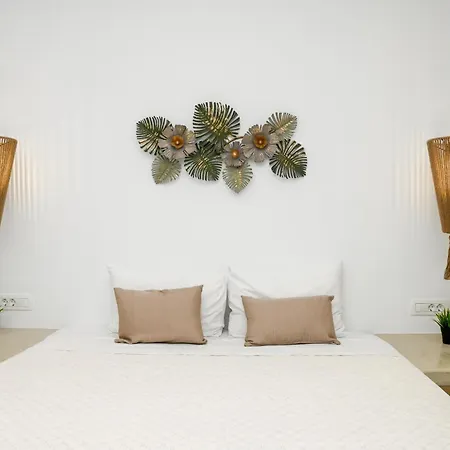 Vinas Place City Center-3