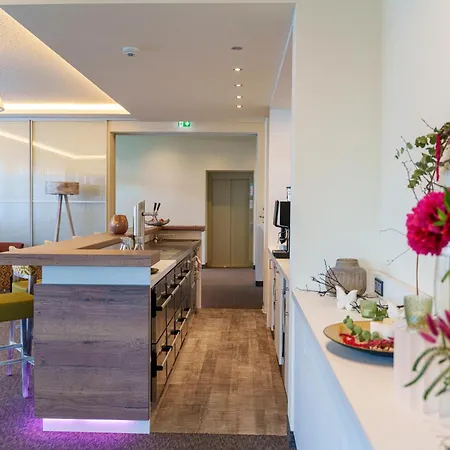 Hotel am Berg Esslingen-3