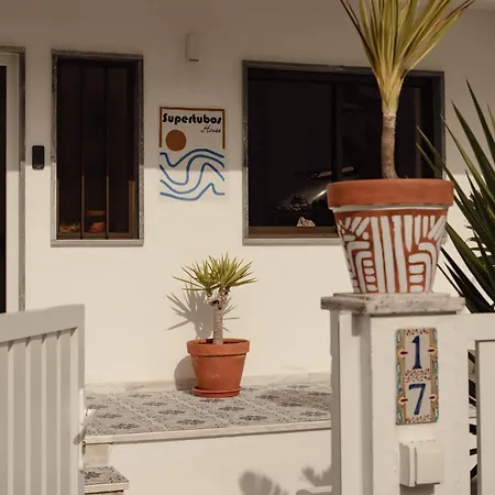 Supertubos House Peniche-2