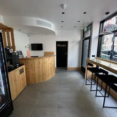 Easyhotel Paddington-2