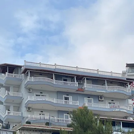 Saranda Rooms-3