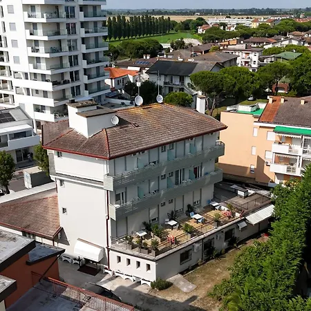 Hotel Berna-3