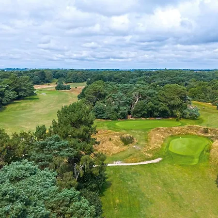 The Lodge At Meyrick Park-2