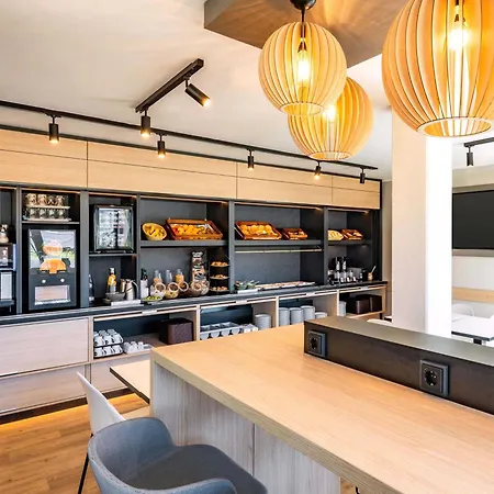 B&B HOTEL Hannover-Laatzen-3