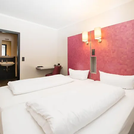 Hotel Topas An Der Messe - Frankfurt City-2