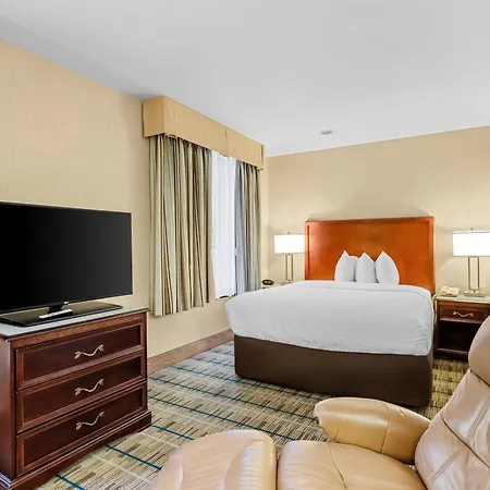 Mainstay Suites Roanoke Airport-3