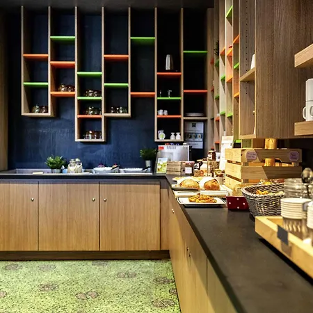 ibis Styles Moulins Centre-3