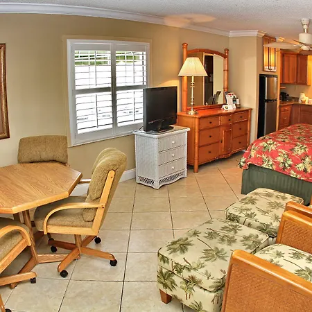 Gulfcoast Inn Naples-3