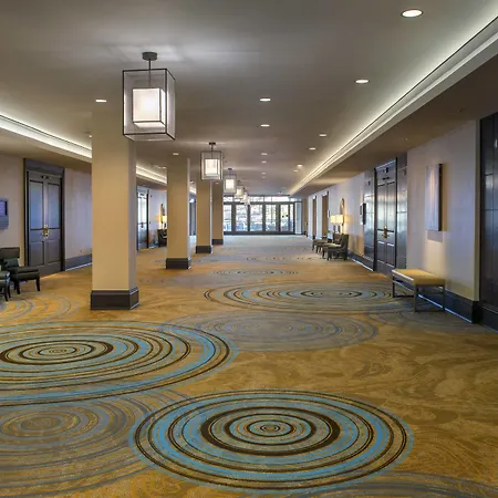 Newark Liberty International Airport Marriott-3