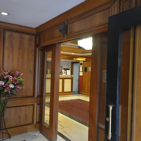 Best Western Burns Hotel Kensington-3