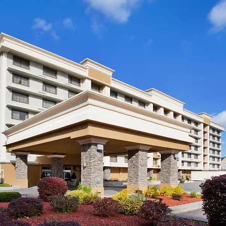 Holiday Inn Niagara Falls State Park Entry By Ihg-3