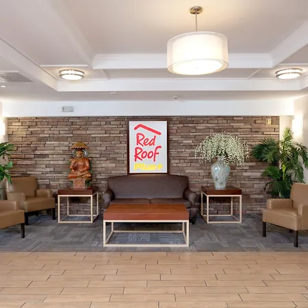 Red Roof Inn Plus Miami Airport-3