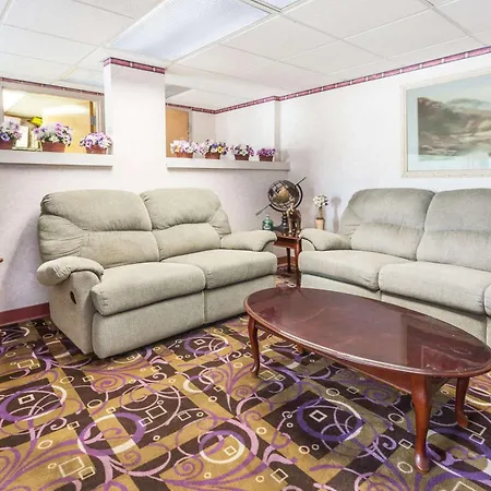 Days Inn By Wyndham Sanford-2