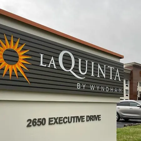 La Quinta Inn By Wyndham Indianapolis Airport Executive Dr-2