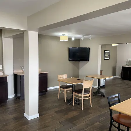 Red Lion Inn & Suites Junction City-3