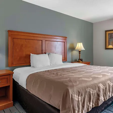 Quality Inn & Suites Chattanooga West Near Lookout Mountain-3